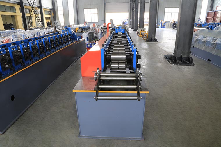 High Speed C Purlin Roll Forming Machine High Speed C Purlin Roll Forming Machine